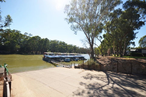 Tasman Holiday Parks - Merool On The Murray - Accommodation Sunshine Coast 3