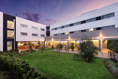 Atura Dandenong - Accommodation Sunshine Coast 21