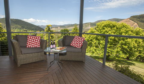 Abbys Cottages Bright - Accommodation Sunshine Coast 7