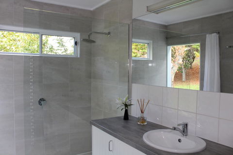 Abbys Cottages Bright - Accommodation Sunshine Coast 9