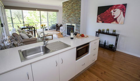 Abbys Cottages Bright - Accommodation Sunshine Coast 5