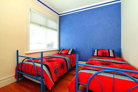 ABC Accommodation - Rosebud - Accommodation Sunshine Coast 8