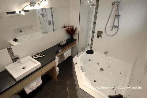 Seascape Accommodation - Accommodation Sunshine Coast 2