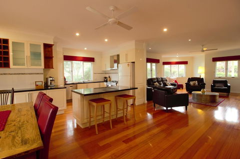 Lithgow Falls Marysville - Accommodation Sunshine Coast 1