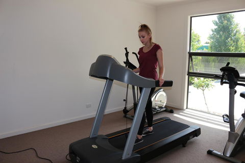 Bairnsdale International - Accommodation Sunshine Coast 6