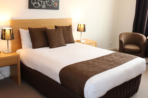 Bairnsdale International - Accommodation Sunshine Coast 32