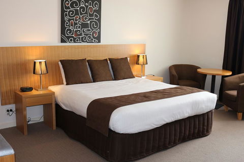Bairnsdale International - Accommodation Sunshine Coast 31