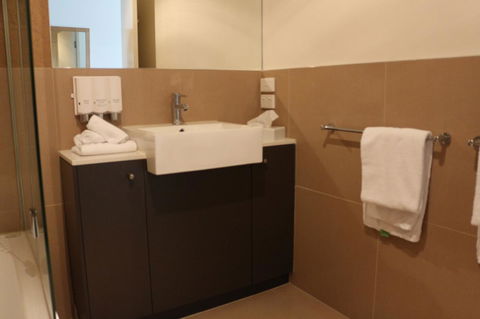 Bairnsdale International - Accommodation Sunshine Coast 24