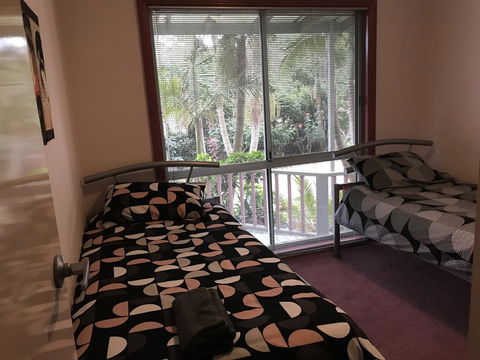 Eagle Bay Views - Accommodation Sunshine Coast 1