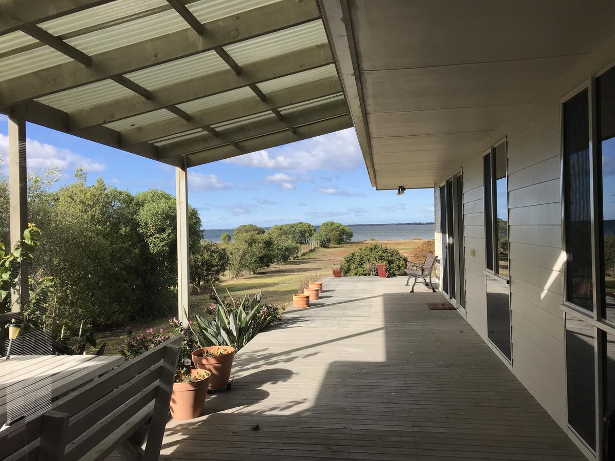 Eagle Point VIC Accommodation Sunshine Coast