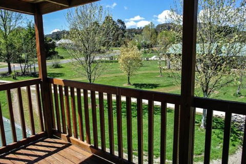 Beechworth Cedar Cottages - Accommodation Sunshine Coast 6