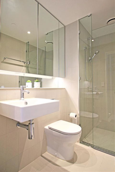 Auzzie Apartments Docklands, Melbourne - Accommodation Sunshine Coast 9