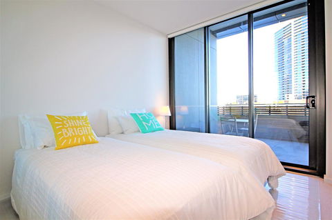 Auzzie Apartments Docklands, Melbourne - Accommodation Sunshine Coast 10