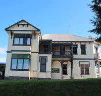 The Bischoff Hotel - Accommodation Sunshine Coast