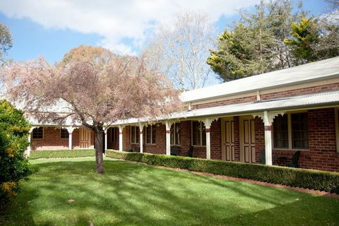 The Carrington Inn - Bungendore - Accommodation Sunshine Coast 0