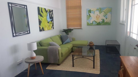 The Cottage - Accommodation Sunshine Coast 0