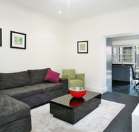 The Courtyard of St Neot - Art Deco 2BR Potts Point Apartment with Large Courtyard in Stunning Location - Accommodation Sunshine Coast