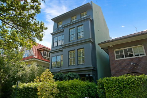 The Courtyard Of St Neot - Art Deco 2BR Potts Point Apartment With Large Courtyard In Stunning Location - Accommodation Sunshine Coast 1