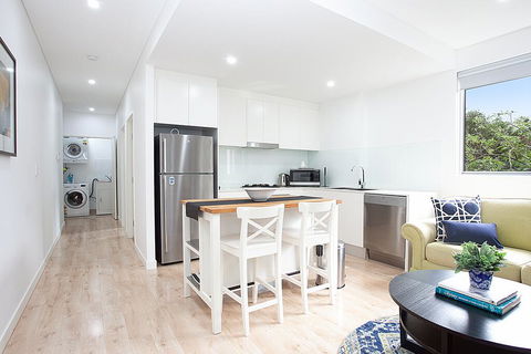 The Cove - L'Abode Accommodation - Accommodation Sunshine Coast 2