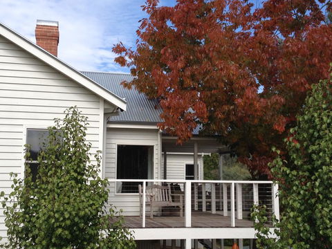 The Dacha - Accommodation Sunshine Coast 1
