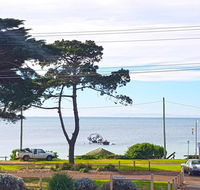 The Esplanade Holiday Home - Accommodation Sunshine Coast