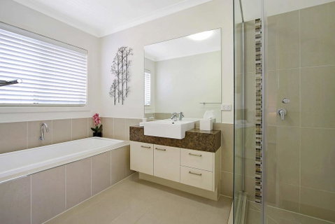 The Grand Holiday House - Accommodation Sunshine Coast 2