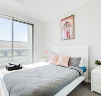 The Heart of Northbridge with Complimentary Parking Wifi  Netflix - Accommodation Sunshine Coast