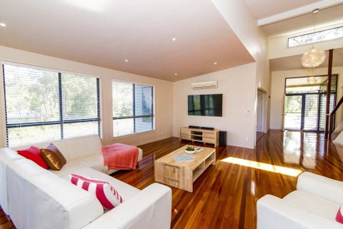 The Holiday House - Accommodation Sunshine Coast 1