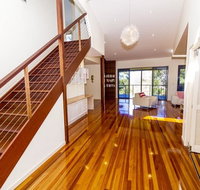 The Holiday House - Accommodation Sunshine Coast