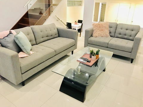 The Isedale - Accommodation Sunshine Coast 0
