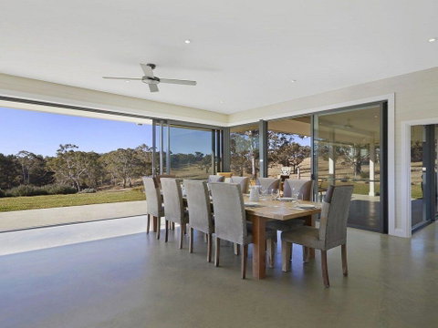 The Junction - Contemporary Meets River Country - Accommodation Sunshine Coast 3