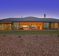 The Junction - contemporary meets river country - Accommodation Sunshine Coast