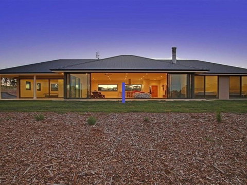 The Junction - Contemporary Meets River Country - Accommodation Sunshine Coast 0