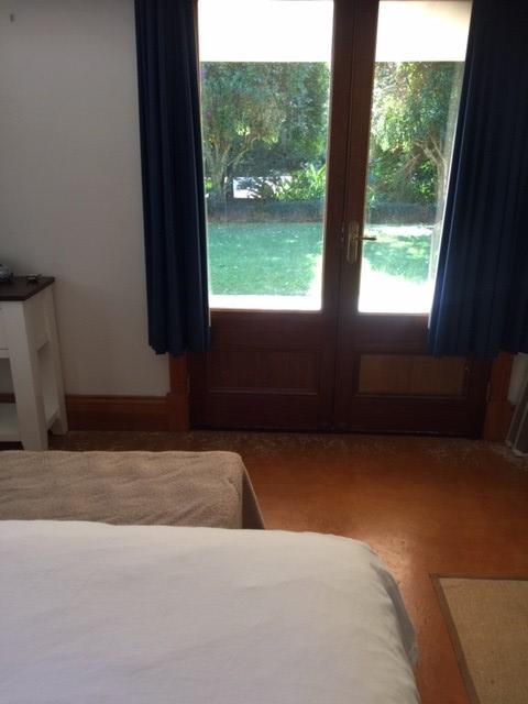 The Lakehouse Manor - Accommodation Sunshine Coast 3