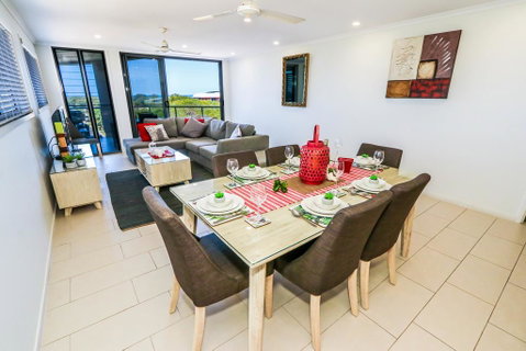 The Lazy Lizard - Accommodation Sunshine Coast 0