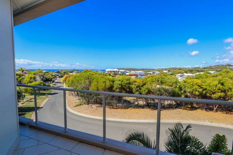 The Lazy Lizard - Accommodation Sunshine Coast 3