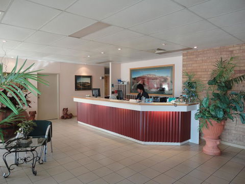 The Lodge Motel - Accommodation Sunshine Coast 1
