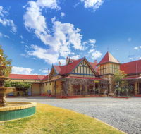 The Lodge Outback Motel - Accommodation Sunshine Coast