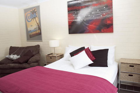 The Mews Motel - Accommodation Sunshine Coast 3