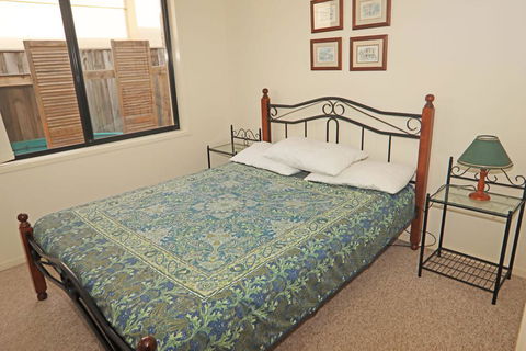 The Mooring's Waterfront - Accommodation Sunshine Coast 2