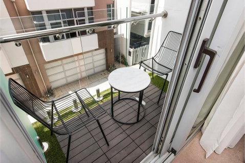 The Nest - Boho Bedroom Near The City With Roof Terrace - Accommodation Sunshine Coast 3