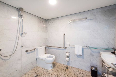 The Nest - Rustic En Suite Room Near The City And Roof Terrace - Accommodation Sunshine Coast 2