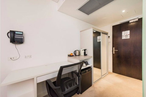 The Nest - Stylish Modern Room With Rooftop Terrace - Accommodation Sunshine Coast 1