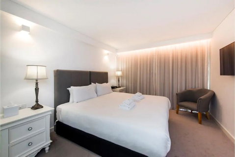 The Nest - Stylish Modern Room With Rooftop Terrace - Accommodation Sunshine Coast 0