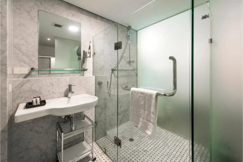The Nest - Stylish Modern Room With Rooftop Terrace - Accommodation Sunshine Coast 3