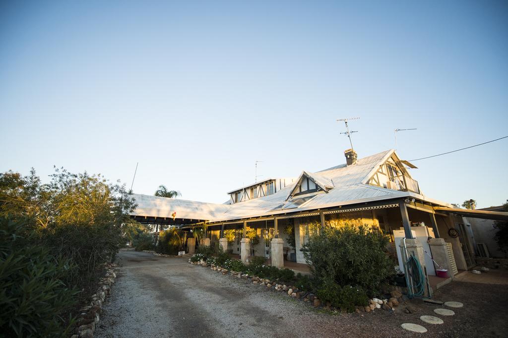 Xantippe WA Accommodation Sunshine Coast