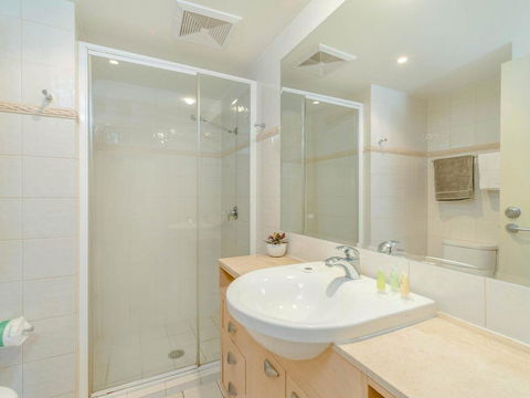 The Sands 7- Great Views Across The Ocean - Accommodation Sunshine Coast 2