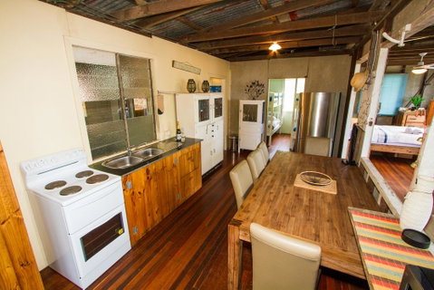The Shack - Accommodation Sunshine Coast 3