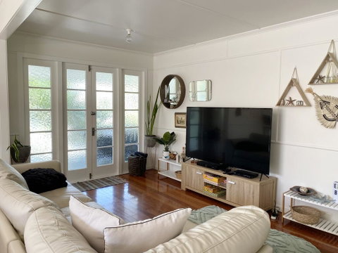 The Shack - Accommodation Sunshine Coast 3