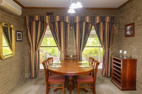The Townhouse - Accommodation Sunshine Coast 3